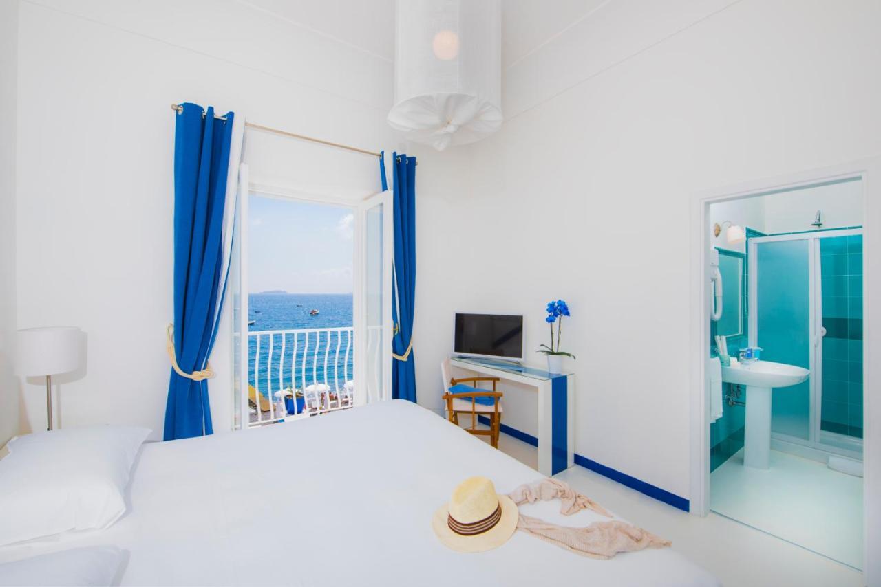 Laurito Beach Cucina & Camere Positano Luaran gambar